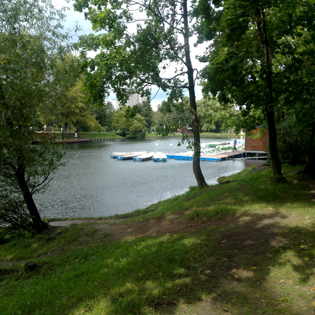 Пруды парка усадьбы Воронцово, фото автора 