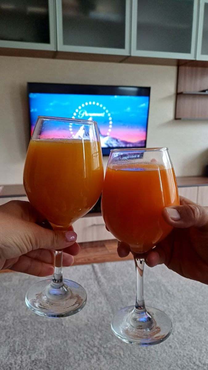 Те самые бокалы с любимым соками)