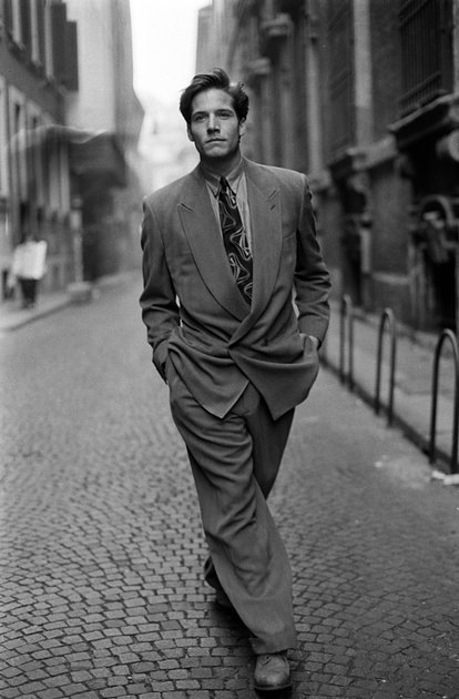 Костюм из коллекции Giorgio Armani 1989 года. Фото: Donato Sardella / Penske Media / Getty Images