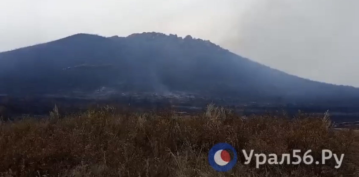    В Оренбургской области под Кувандыком горит степь