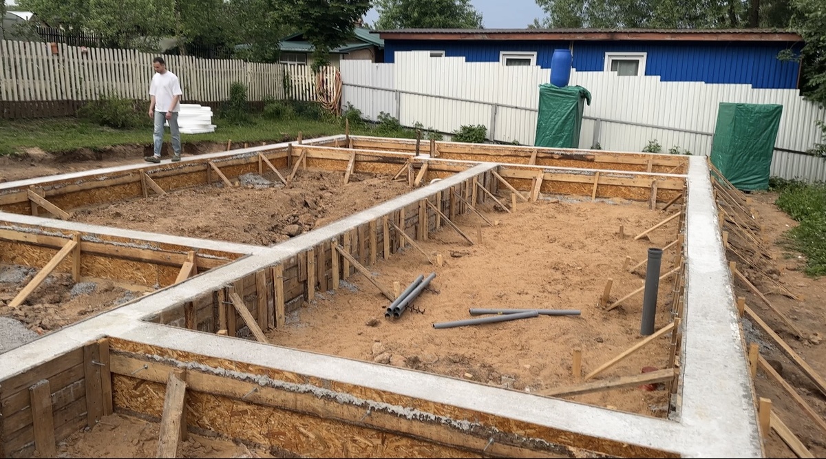 Свайно-ростверковый фундамент для одноэтажного дома 