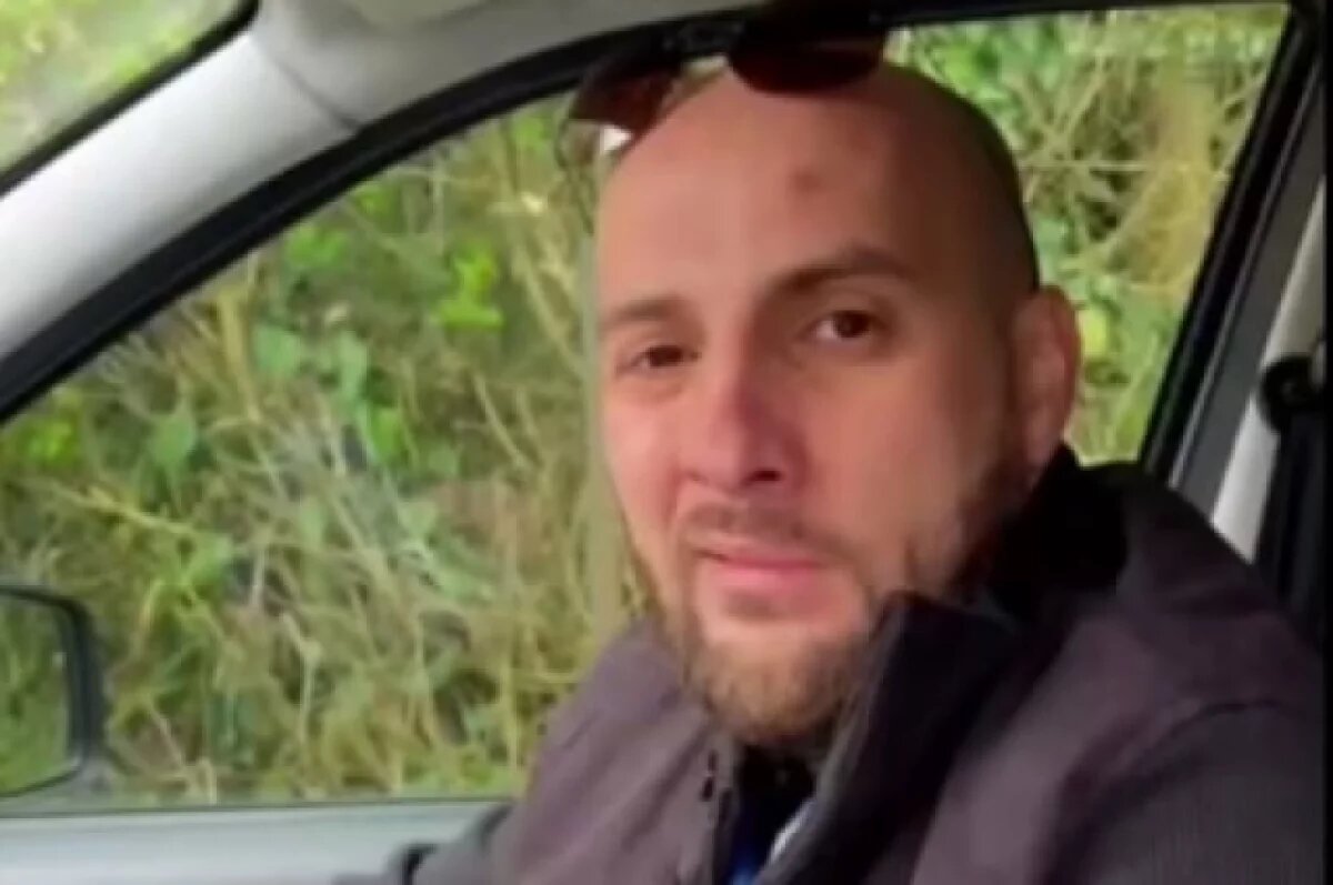    Непосредственно в стекло.