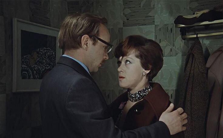 Кадр из фильма "Служебный роман"