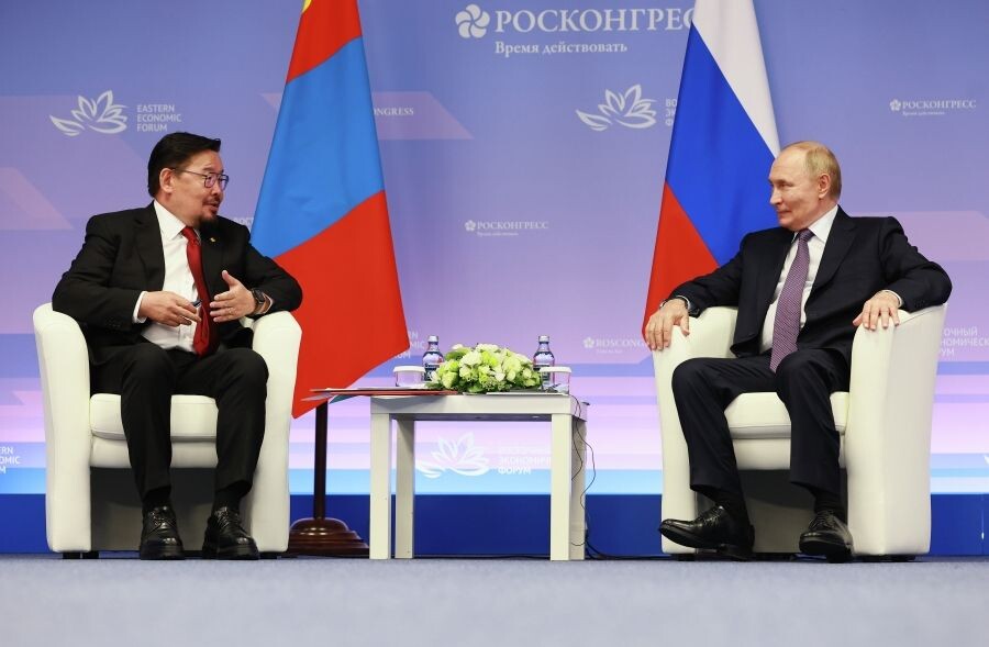    Президент РФ Владимир Путин и премьер-министр Монголии Гомбожавын Занданшатар / Источник: © Владимир Смирнов/РИА Новости