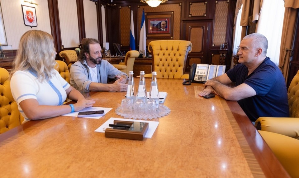    В Феодосии появится ледовый каток. Фото: Сергей Аксенов/Tg