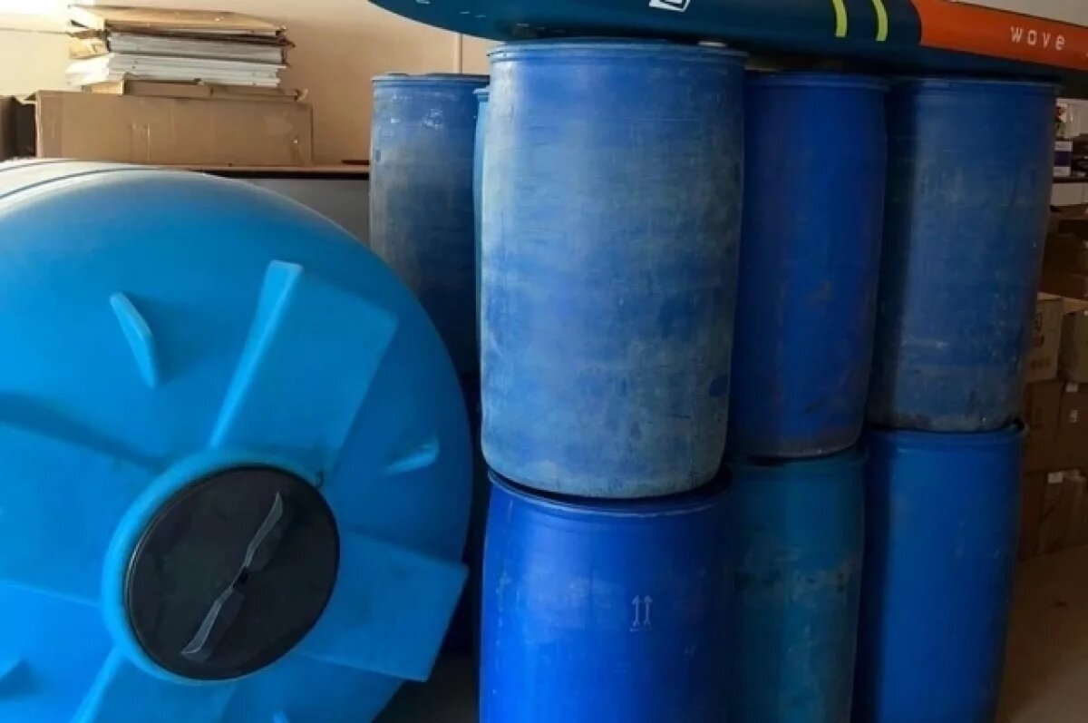    Более трех тонн паленой чачи и вина изъяли полицейские в Темрюке