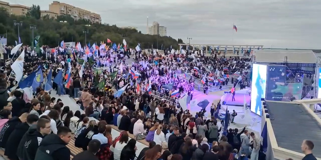 В Волгограде официально открыли фестиваль #ТриЧетыре