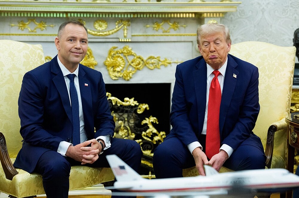    Кароль Навроцкий и Дональд Трамп. Фото: www.globallookpress.com/ Aaron Schwartz - Pool via CNP