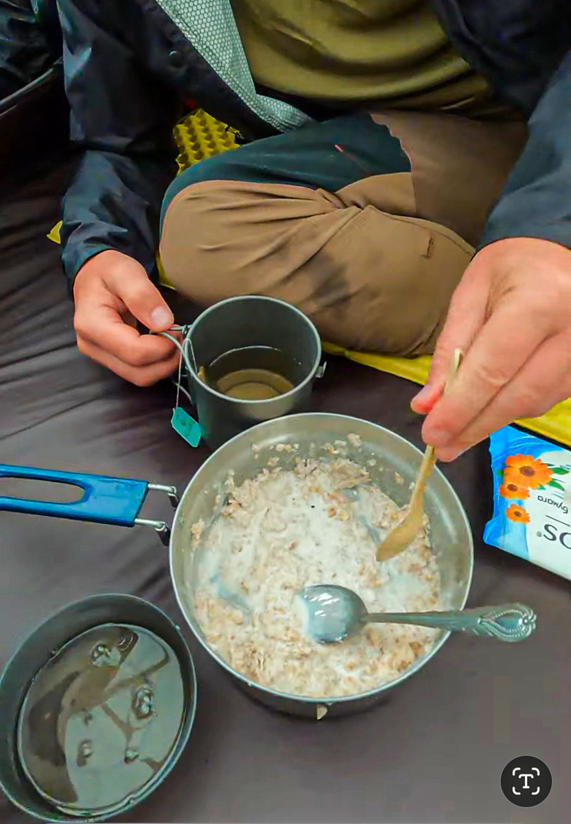 Англичане угостили завтраком