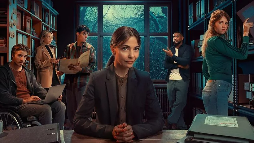 Афиша сериала «Нераскрытые дела», 2024 год, режиссеры Андре ван Дюрен, Томас Кортальс Альтс