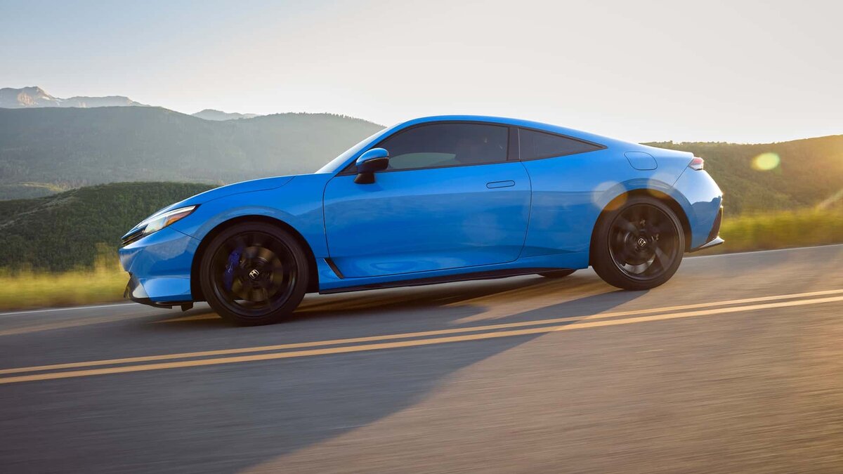 Новая Honda Prelude шестого поколения официально представлена в серийной версии после более чем годичных интриг. 