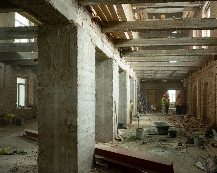     Сергей Котляров проверил ход капитального ремонта школы №10