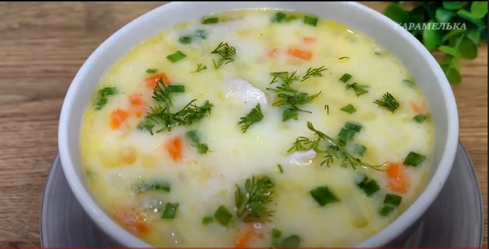 Бархатный суп с курицей и сыром — простой, нежный и каждый раз как впервые