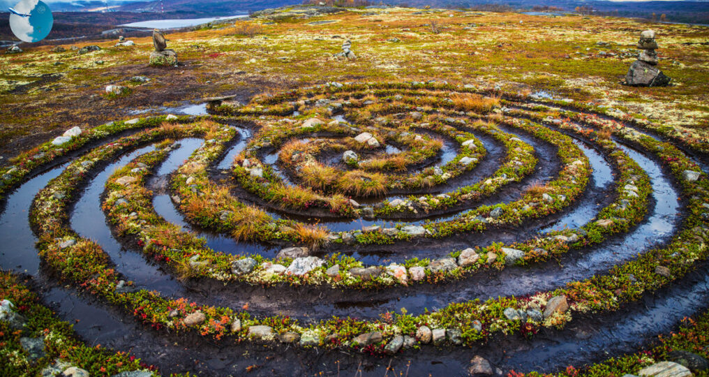 Самые удивительные и загадочные места России: от скалы Парус до Ленских столбов