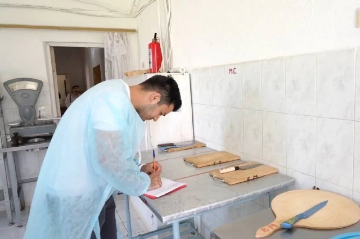    В Махачкале воспитанников детсада №94 кормили некачественными продуктами