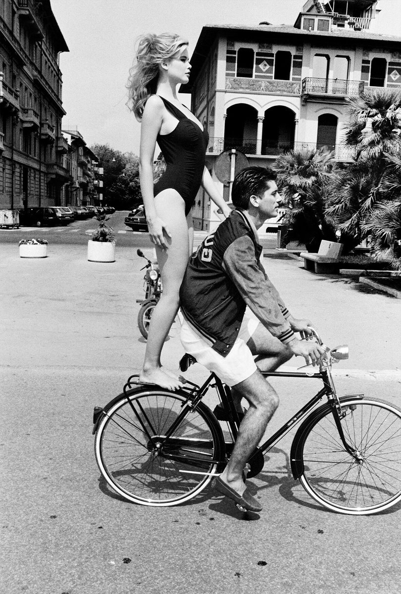 Клаудия Шиффер, Пиза, 1989. Фотограф Эллен фон Унверт