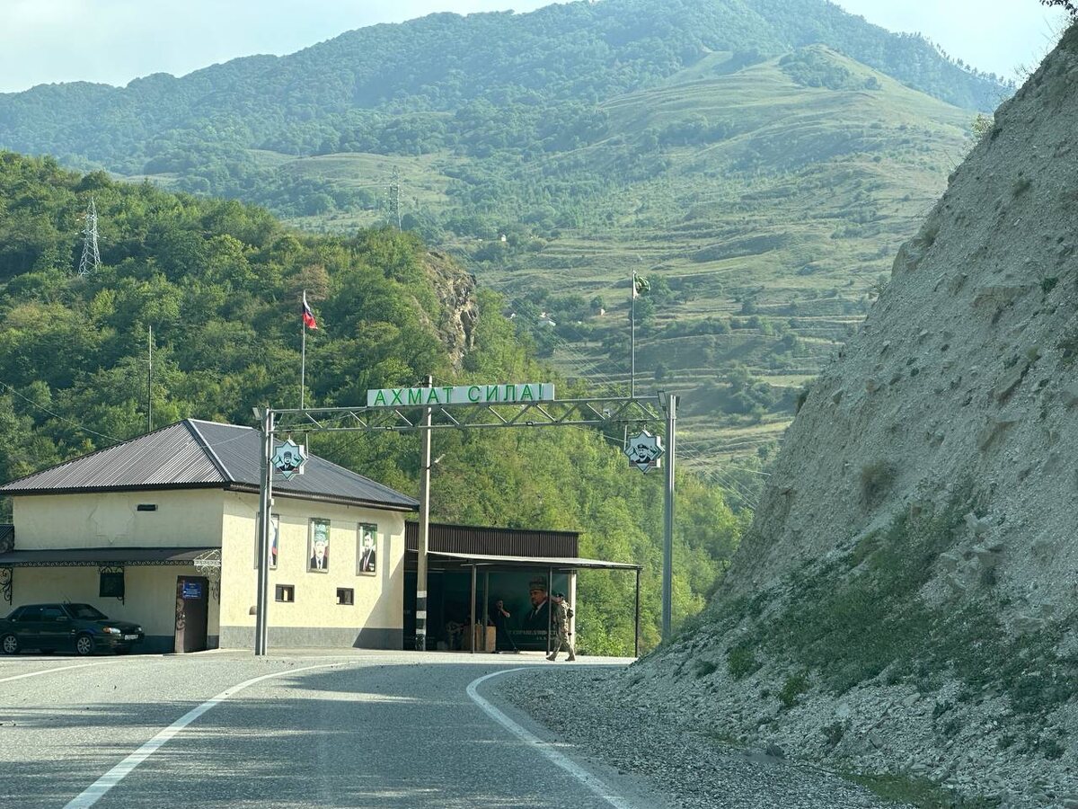 один из блокпостов на пути к Итум-Кали