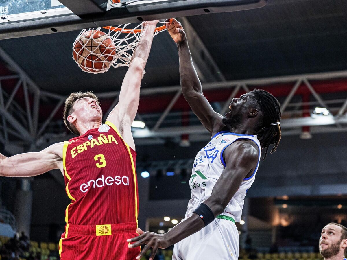    Сборная Испании по баскетболу на чемпионате Европы 2025 года © Getty Images / Matteo Marchi