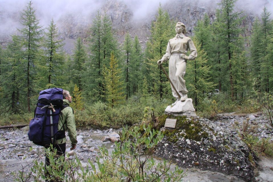    Памятник Галине Афанасьевой . Источник: Олег Укладов