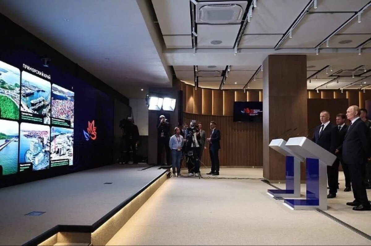    Путин дал старт работе железной дороги, аэропорта и больницы на ДВ