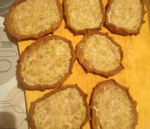 Калитки - открытые пироги из ржаной муки