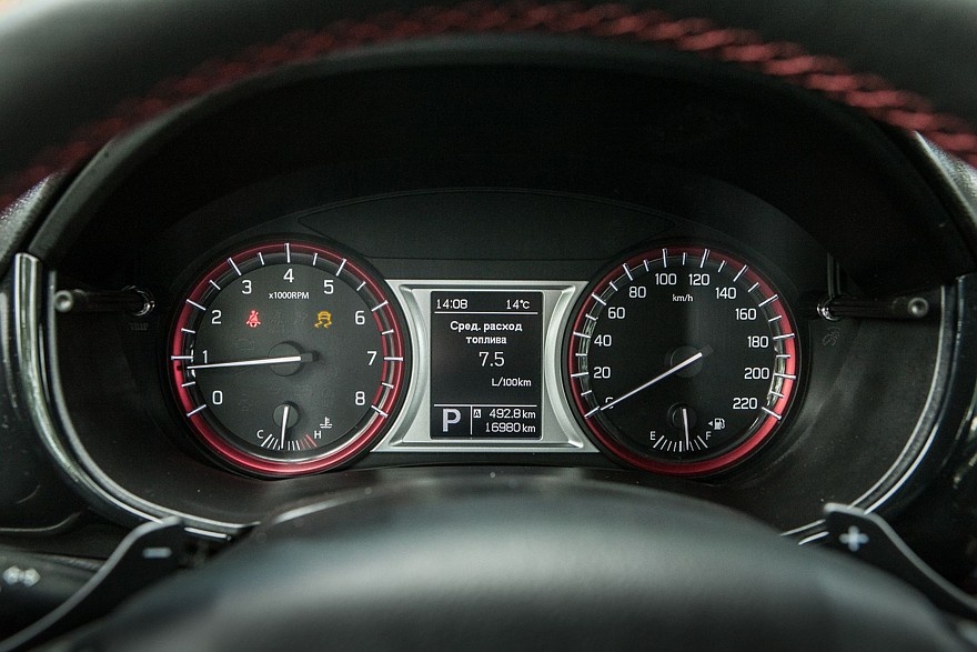    Фото: Колеса.ру и wikipedia.org