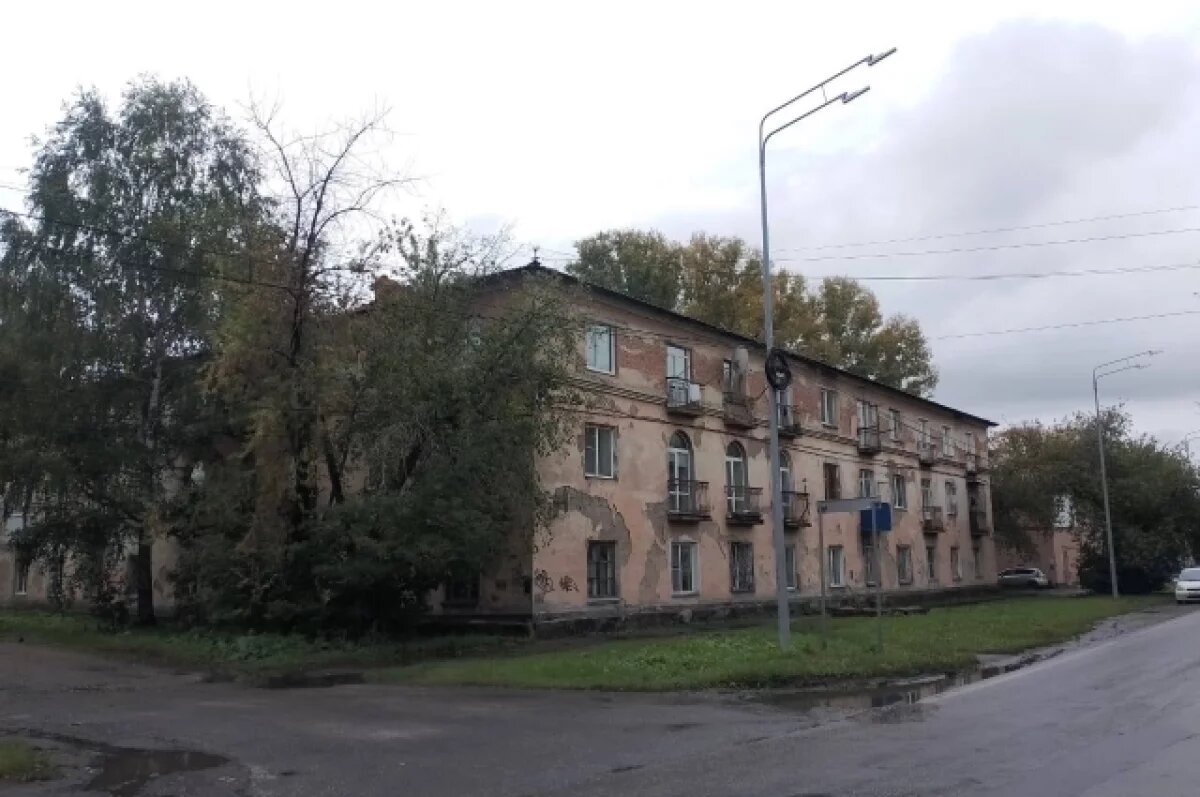    В Новокузнецке суд обязал муниципалитет ускорить расселение аварийного дома