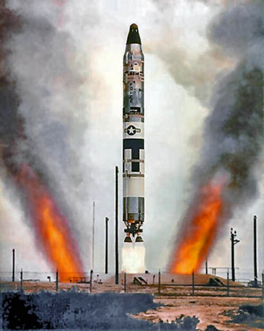 Пуск ракеты LGM-25C