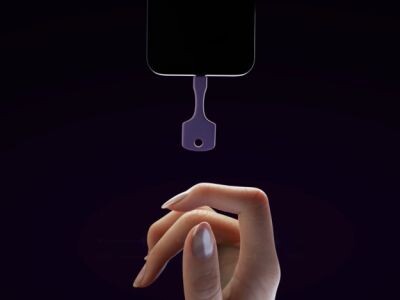    Представлен ИИ-«автопилот» для iPhone в виде USB-флешки