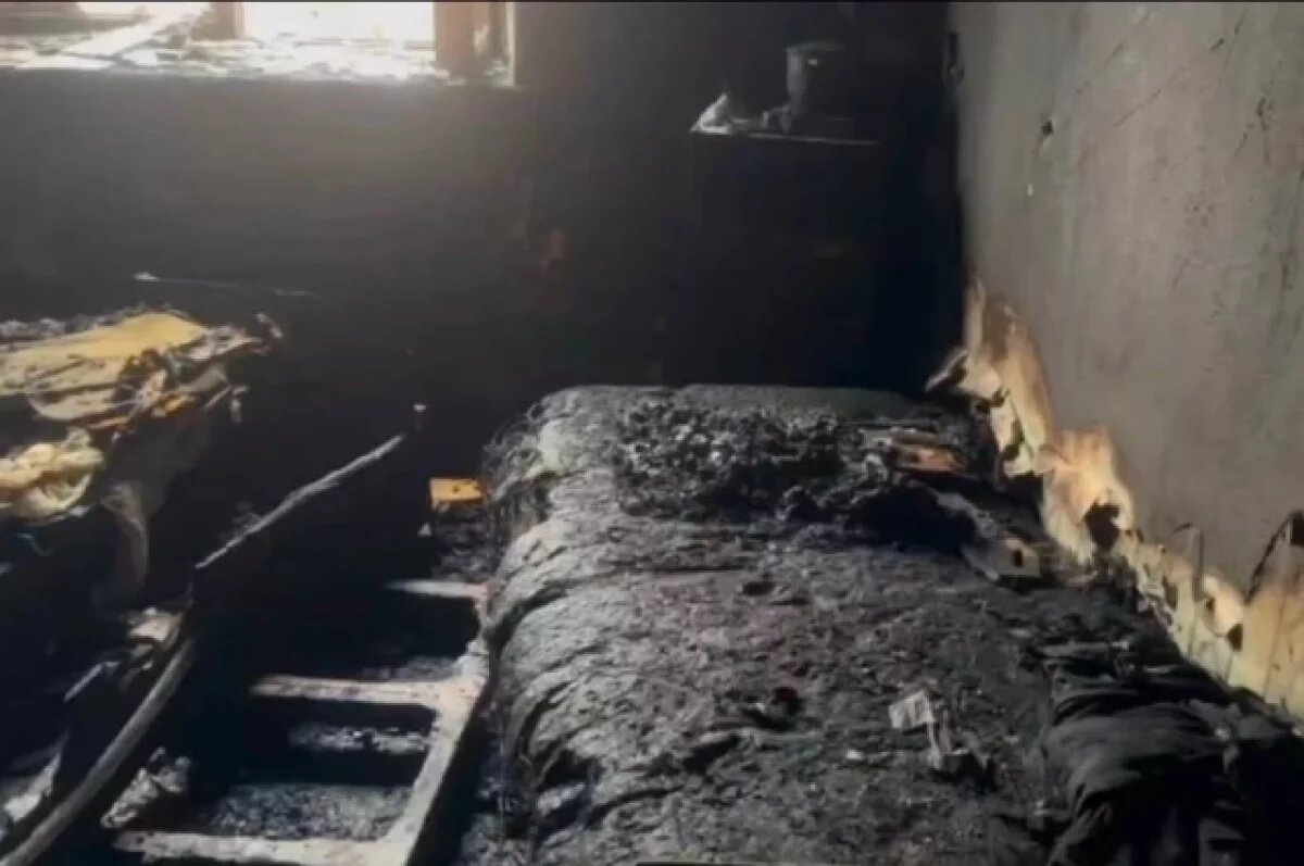    Мужчина отравился продуктами горения на пожаре в общежитии в Ижевске