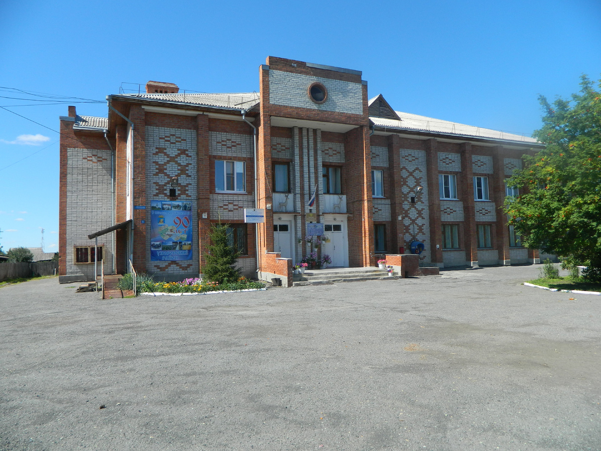 Сельская администрация, клуб, с. Ингалинское, Упоровский район. 04.08.2022 г