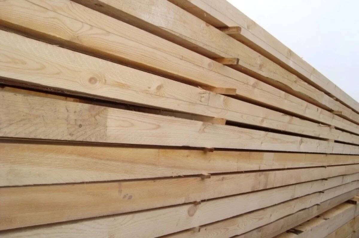    Почти 80% экспорта древесины из Красноярского края пришлось на Китай