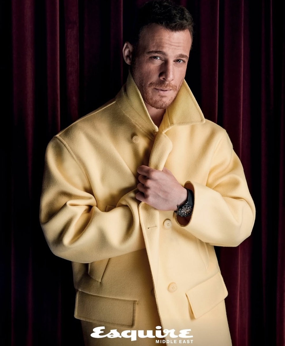 Керем Бюрсин. Esquire Middle East.💫Источник инстаграм.