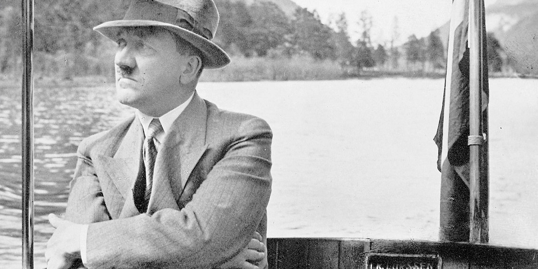 После войны Гитлер скрывался в Аргентине.