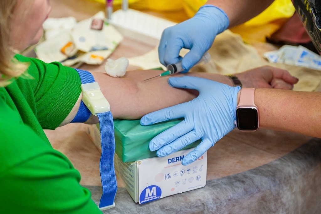   Фото: Иногда о болезни пациент узнает только на приёме врача / сайт мэрии Магадана