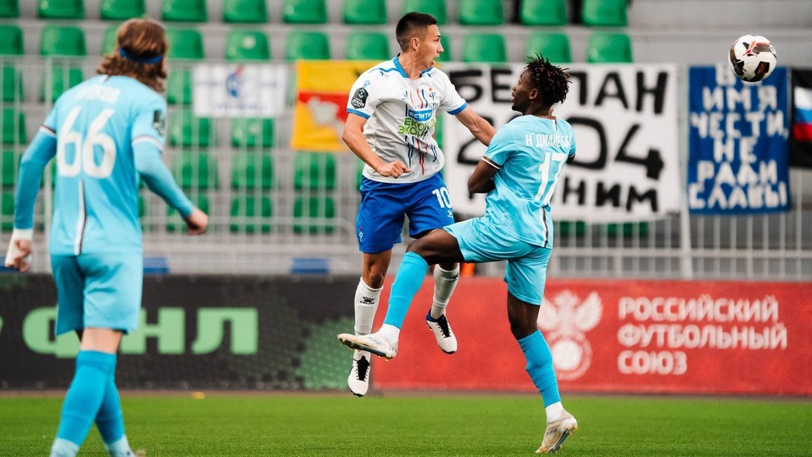    «Факел» и «Челябинск» сыграли вничью (1:1) в матче 8-го тура ФНЛ 4 сентября.ФК «Факел»