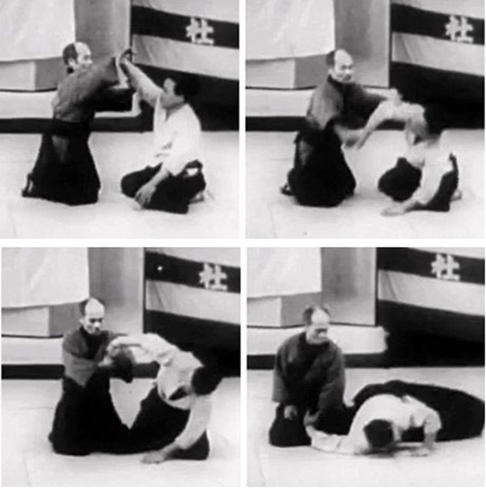 Уэсиба Морихэй демонстрирует сёмэн-ути санкадзё из положения сидя, как описано в свитке. Скриншоты из фильма «Будо» издательства «Асахи Синбун» (1935 г.)
