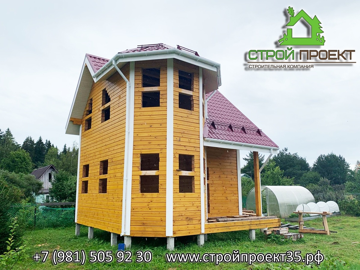 Дом из бруса с эркером