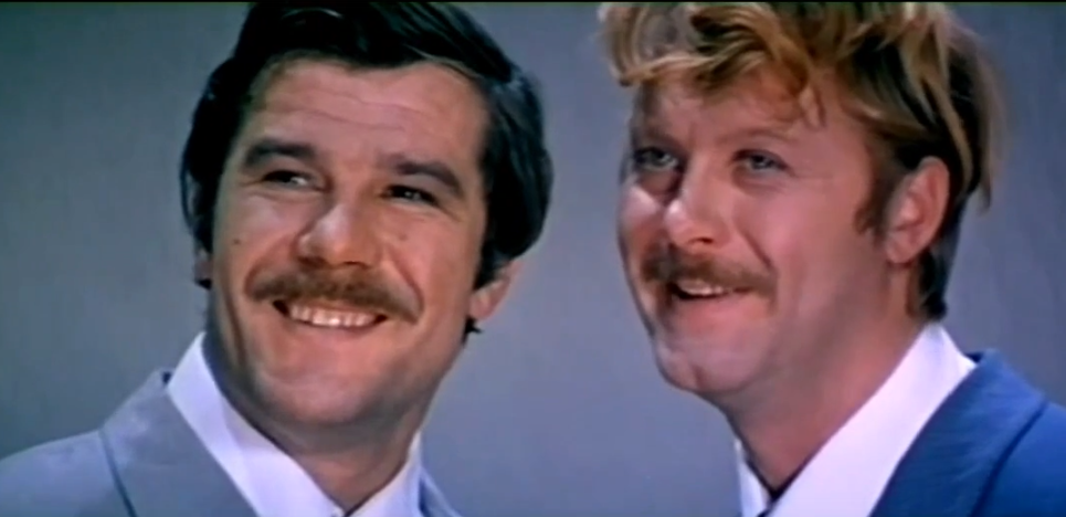 Кадр из фильма. Виталий Шаповалов в роли Степана Козанца и Анатолий Ведёнкин в роли Серафима Чайки