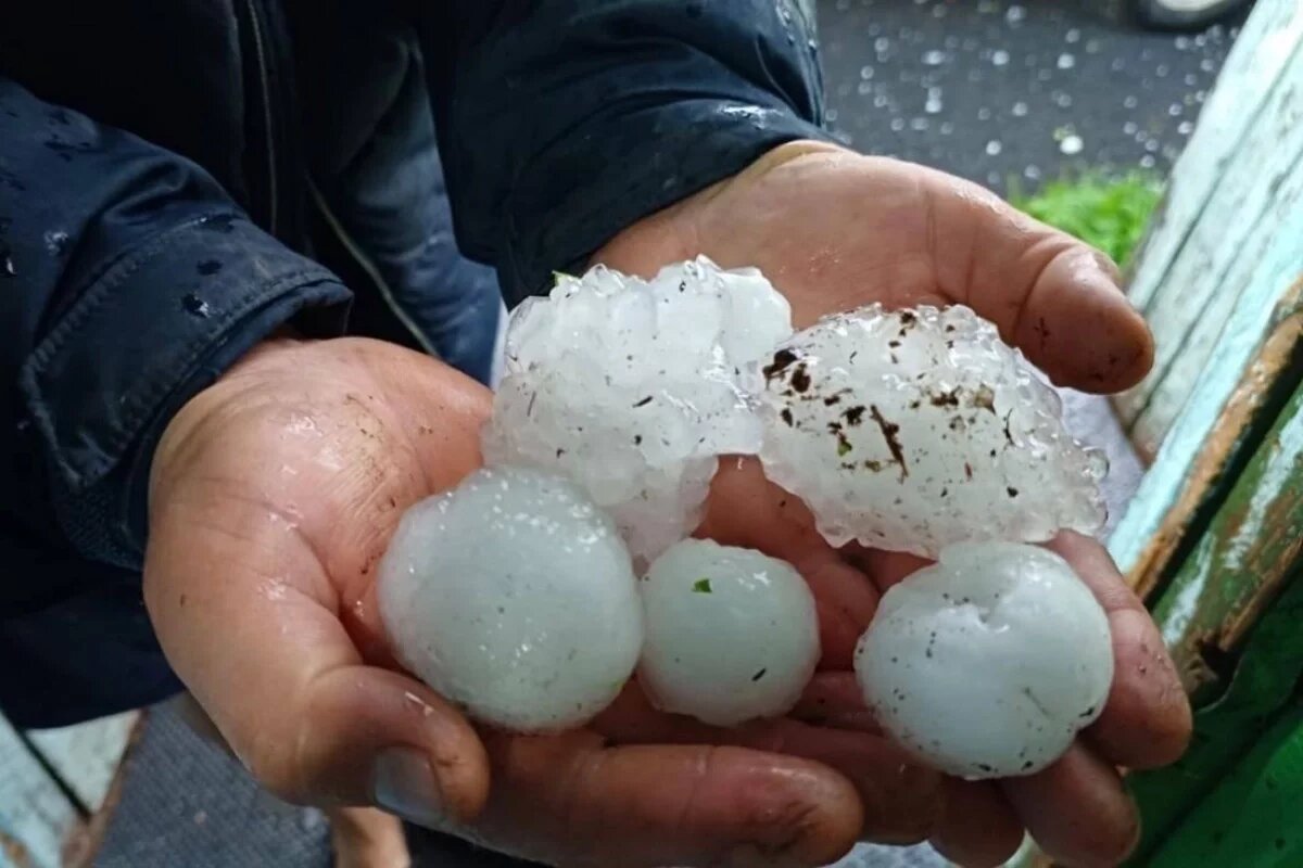    Гигантский град обрушился на Комсомольск-на-Амуре и его окрестности