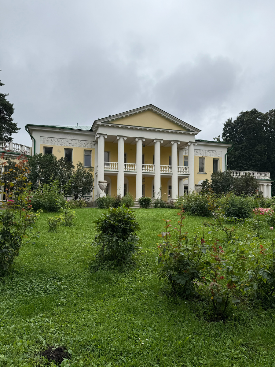 Фото автора канала. Музей-заповедник Горки Ленинские.