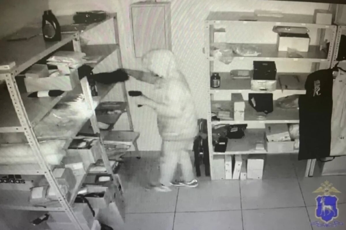    В Самаре повар одного из баров обокрал пункт выдачи заказов