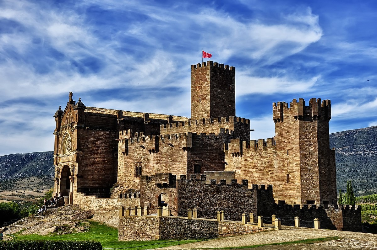 * Из "Викимедиа- коммонз". Замок в Хавьере.