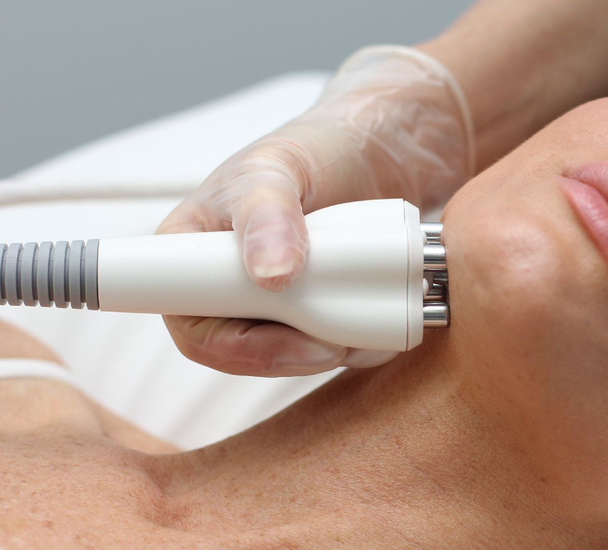 Процедура по лицу