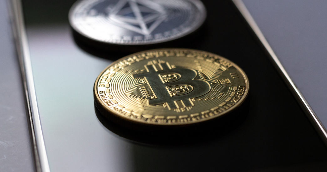 Как настроить Apple Pay для оплаты Айфоном вместо карты
