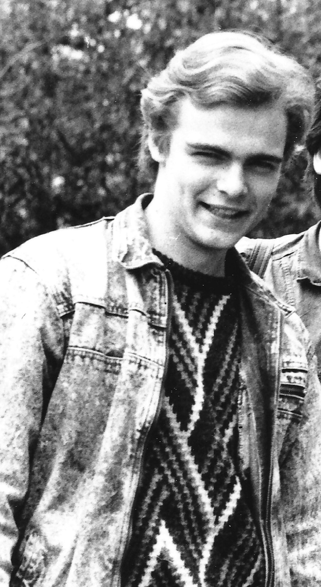 Листайте. Четыре ЛИЦА "Ласкового Мая" - четыре фрагмента фото. КОНСТАНТИН ПАХОМОВ.