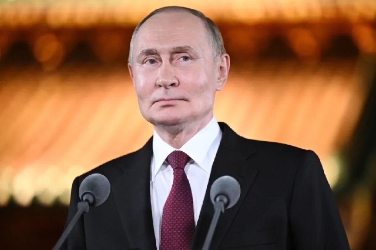    Путин сообщил, что займется вопросами двигателестроения после ВЭФ