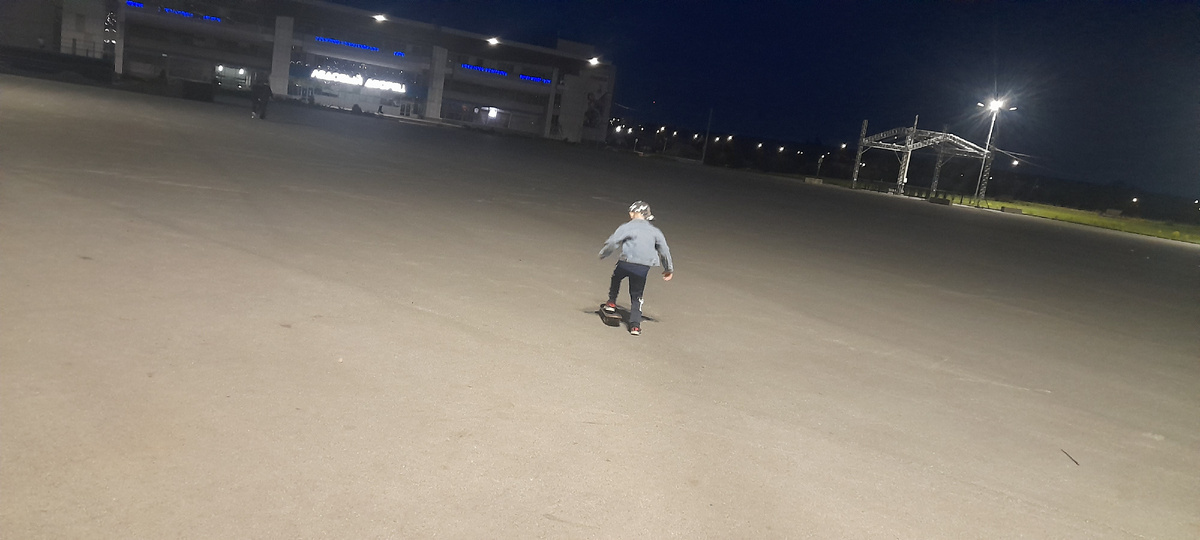 Под ночь на ледовом выкидывает энергию