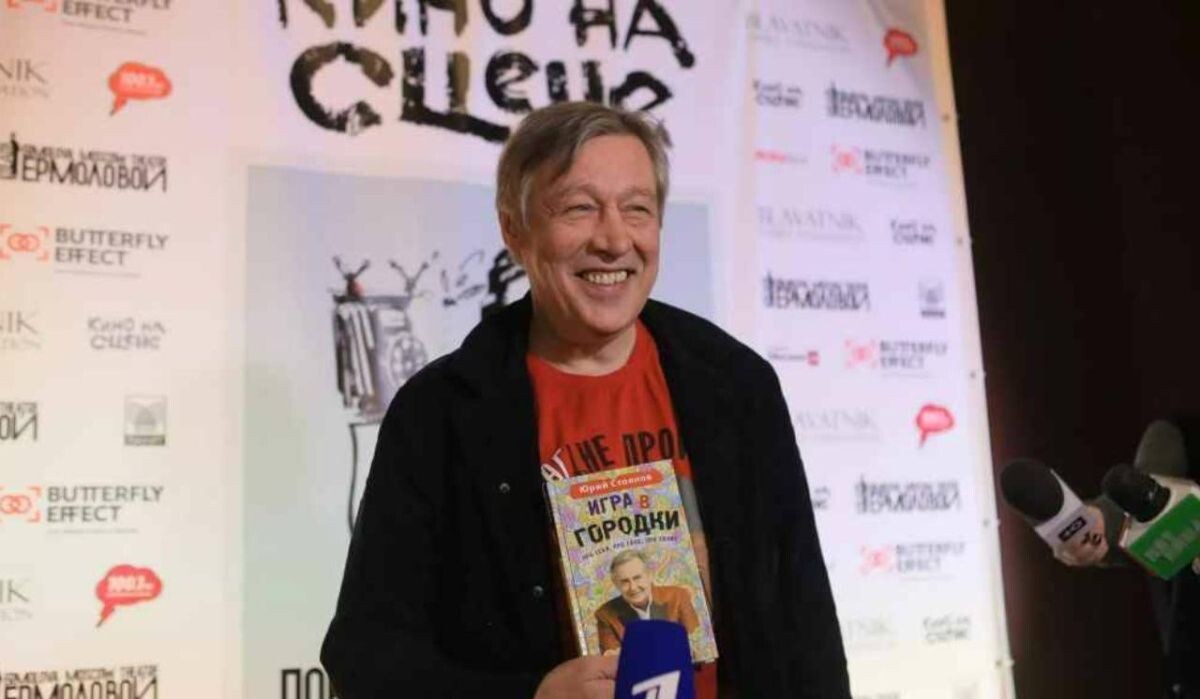     Михаил Ефремов. Источник: ria.ru Автор фото: Виталий Белоусов