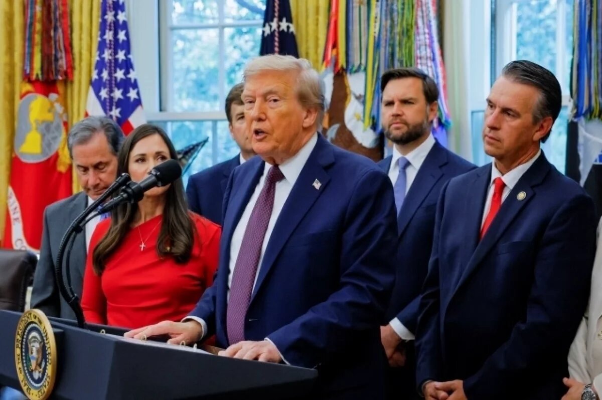    Трамп выступит с заявлением в 23:00 по московскому времени